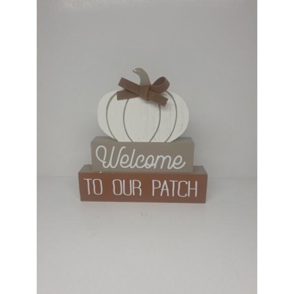 Welcome To Our Patch Wood HARVEST Pumpkins Sign Fall Halloween - Picture 1 of 3